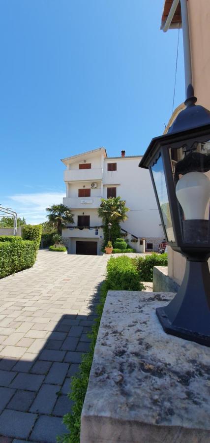 Apartments Sime Сукошан Экстерьер фото