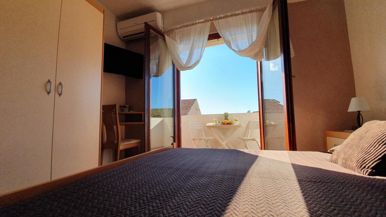 Apartments Sime Сукошан Экстерьер фото