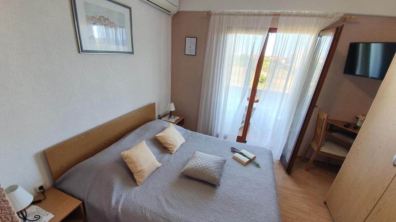 Apartments Sime Сукошан Экстерьер фото