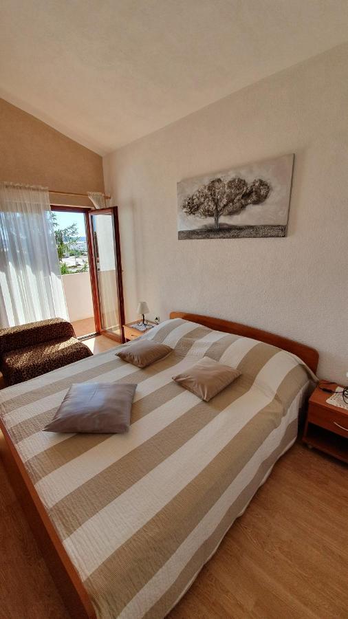 Apartments Sime Сукошан Экстерьер фото