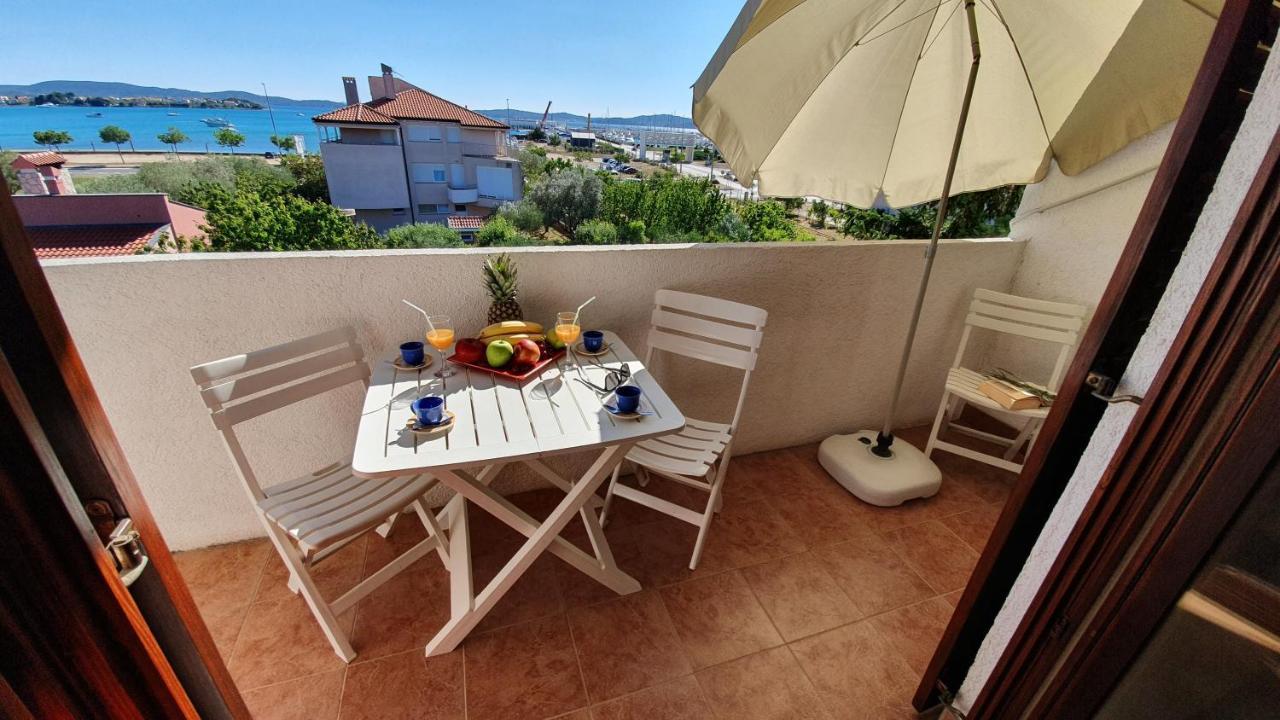 Apartments Sime Сукошан Экстерьер фото